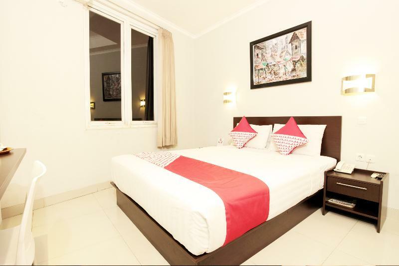 Urbanview Hotel Grand Malabar Bandung Exterior foto
